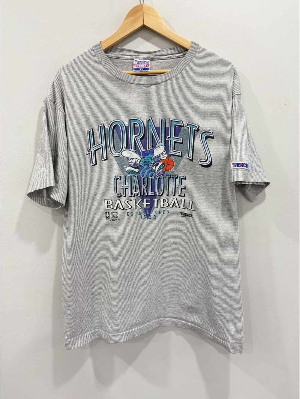 Vintage Charlotte Hornets Tee Shirt nba sweater